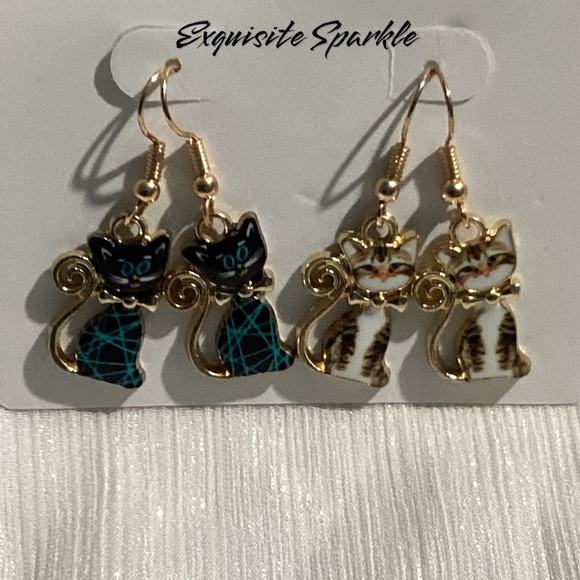 😸Set of Adorable GoldTone Painted Acrylic Hook Drop Cat/Kitten Earrings - Picture 7 of 15